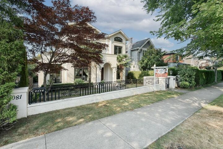 Property Photo: 4077 W 13th Avenue BC V6R 2T3