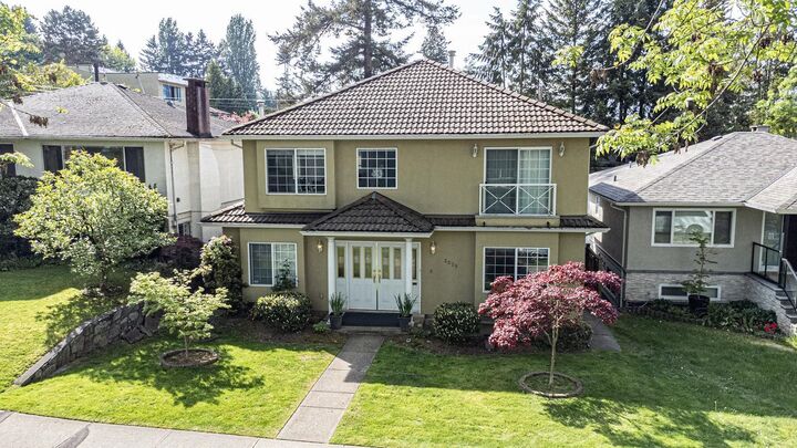 3529 Gladstone Street — photo 1