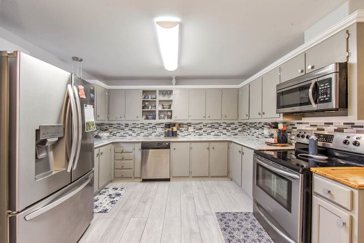 Property Photo:  1202 Bourg St  LA 70360 