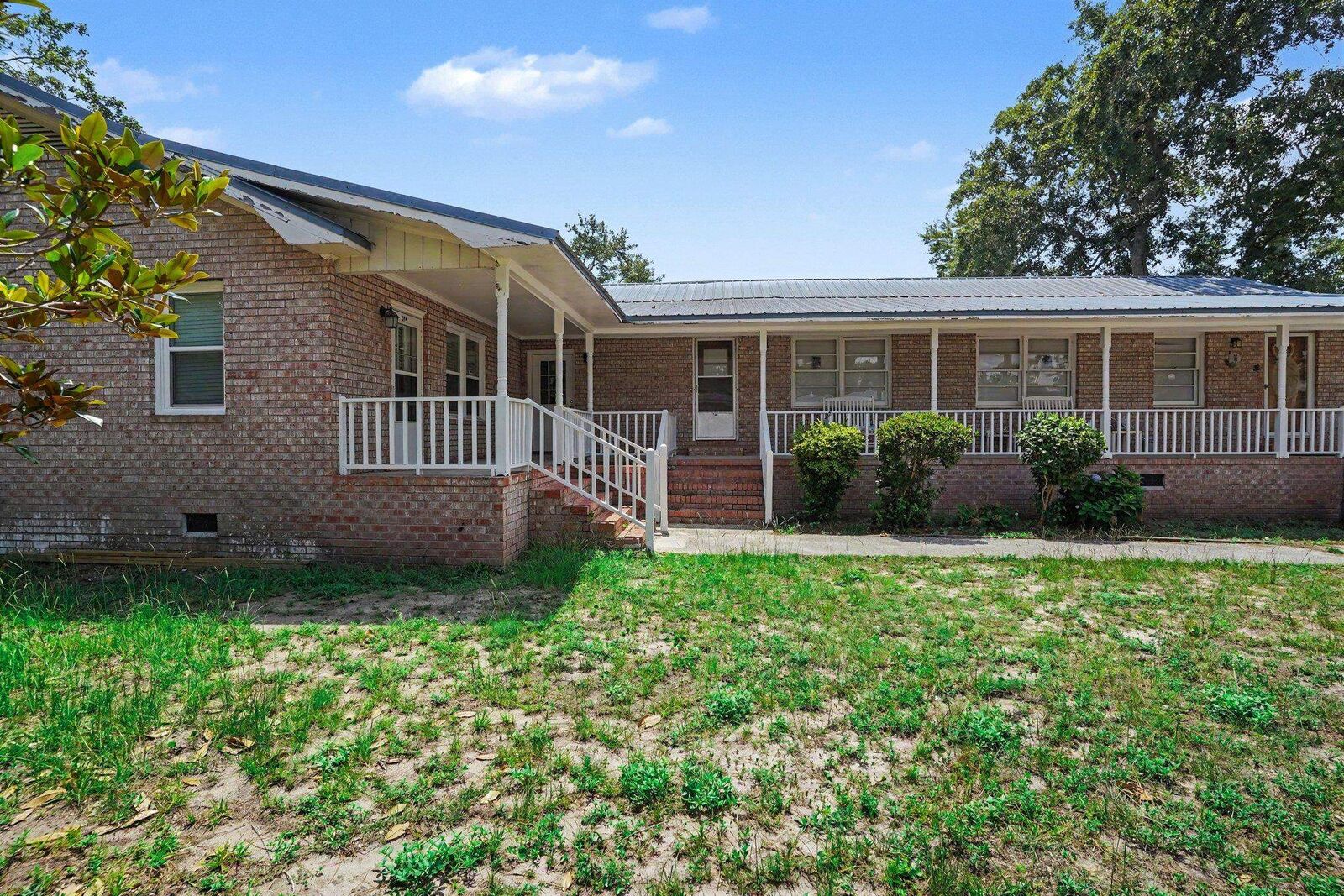 Property Photo:  520 Boundary Ave.  SC 29576 