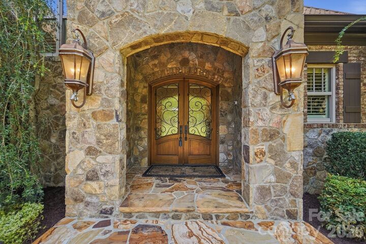 Property Photo:  19115 Youngblood Road W  NC 28278 