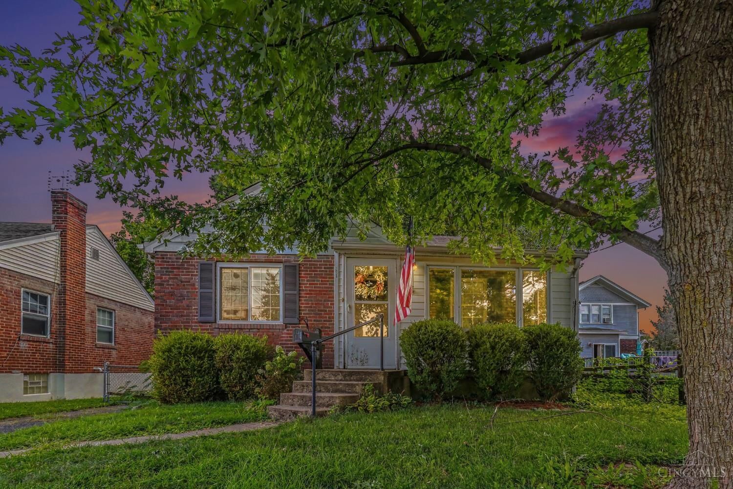 Property Photo:  2825 Norwood Avenue  OH 45212 