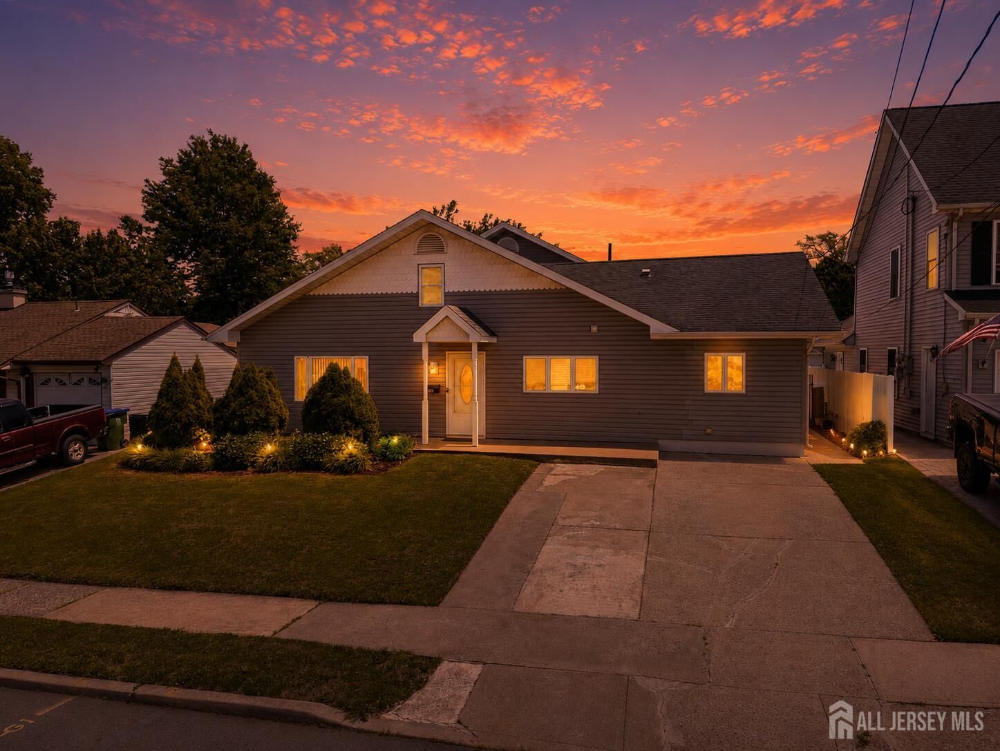 Property Photo:  24 Winthrop Road  NJ 08817 