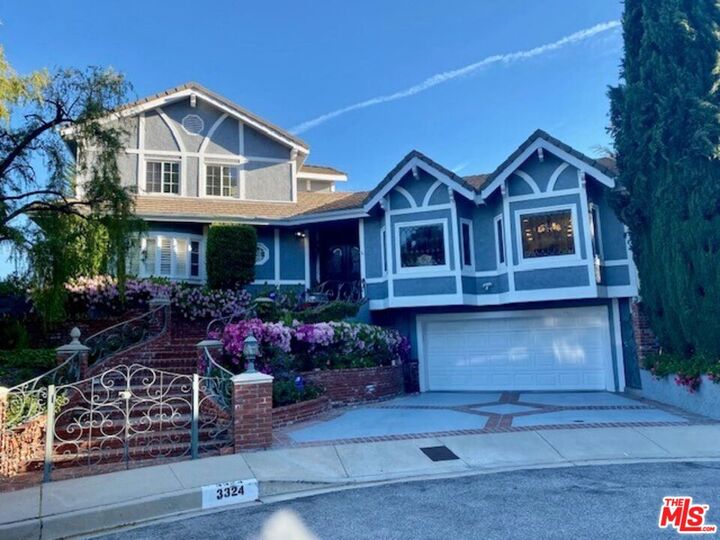 Property Photo:  3324 Alana Dr  CA 91403 
