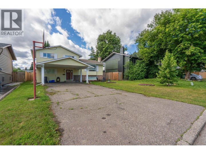 Property Photo: 389 Neff Crescent BC V2M 6M8
