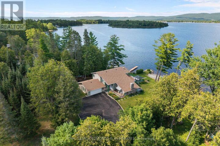 Property Photo: 382 Greenway Drive ON K0J 2L0