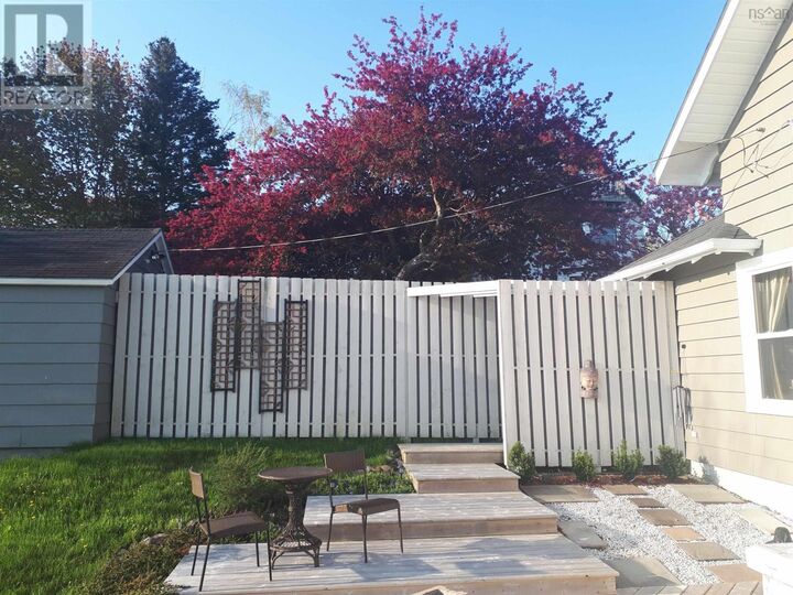 Property Photo:  210 King Street  NS B0V 1A0 