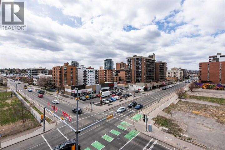 Property Photo: 1110 11 Street Southwest AB T2R 1S5
