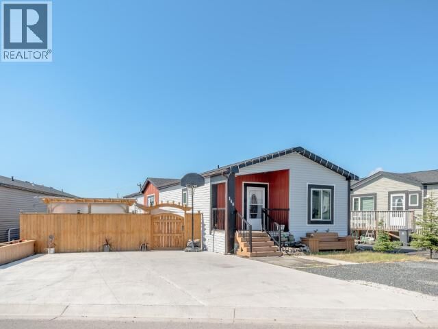 Property Photo: 146 Hall Crescent NT