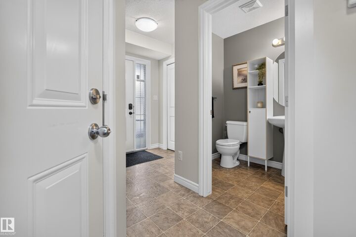 Property Photo: 85 Spruce Village Dr Drive 10 AB T7X 0L2