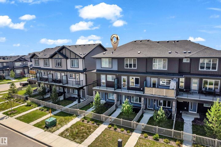 Property Photo: 22711 84 Avenue NW AB T5T 4B4