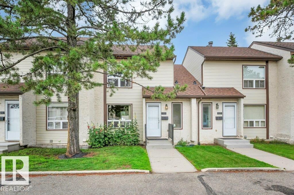 Property Photo: 1651 46 Street NW 22 AB T6L 5H2