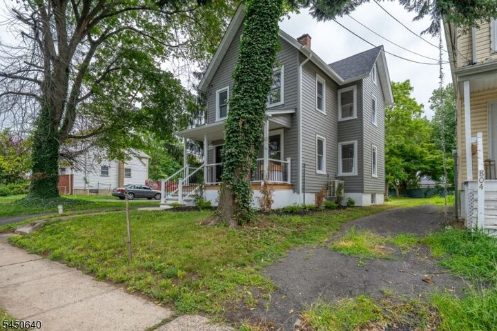 Property Photo:  806 E 2nd St  NJ 07062 