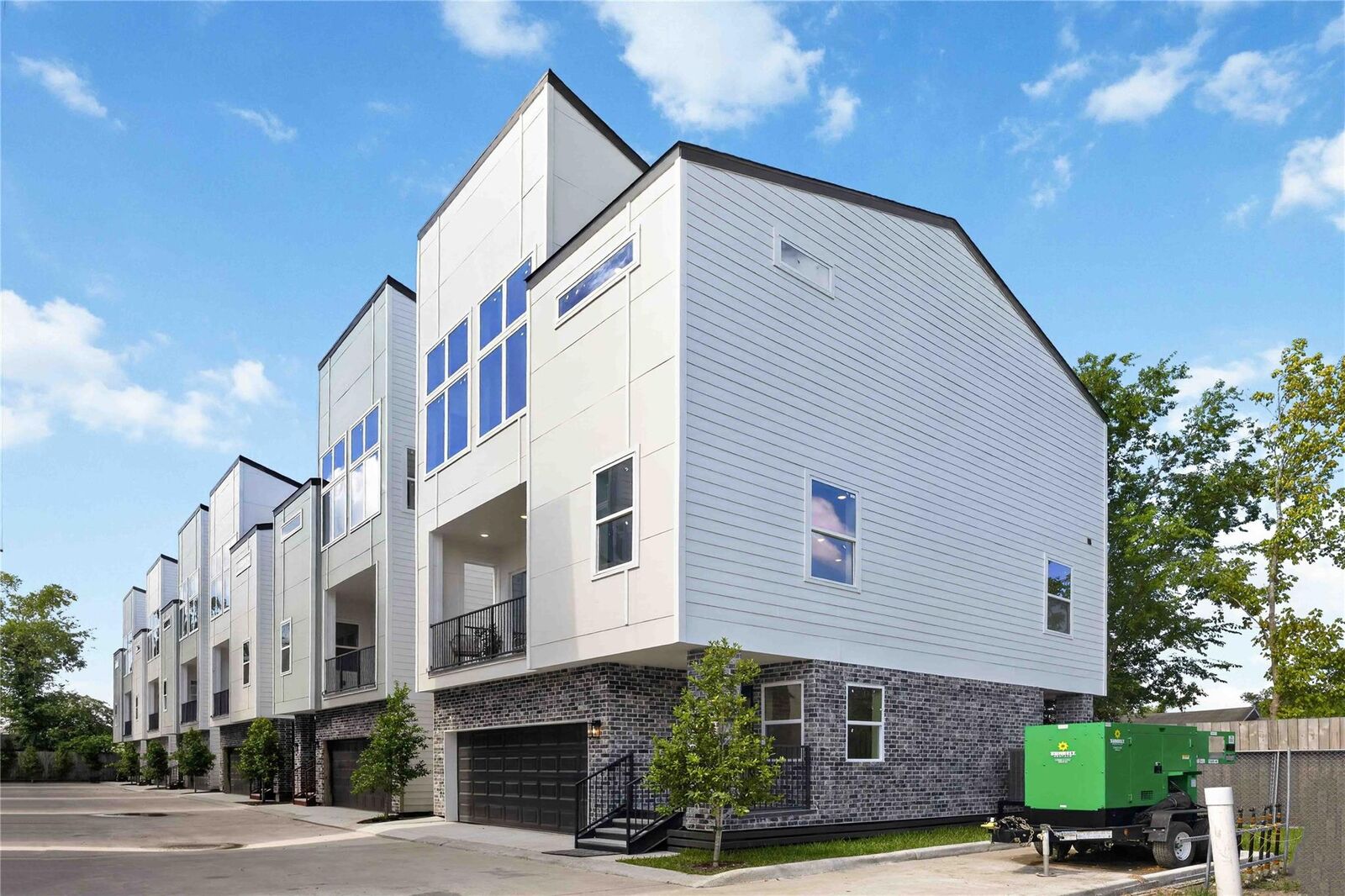 Property Photo: 316 Walthall A TX 77022