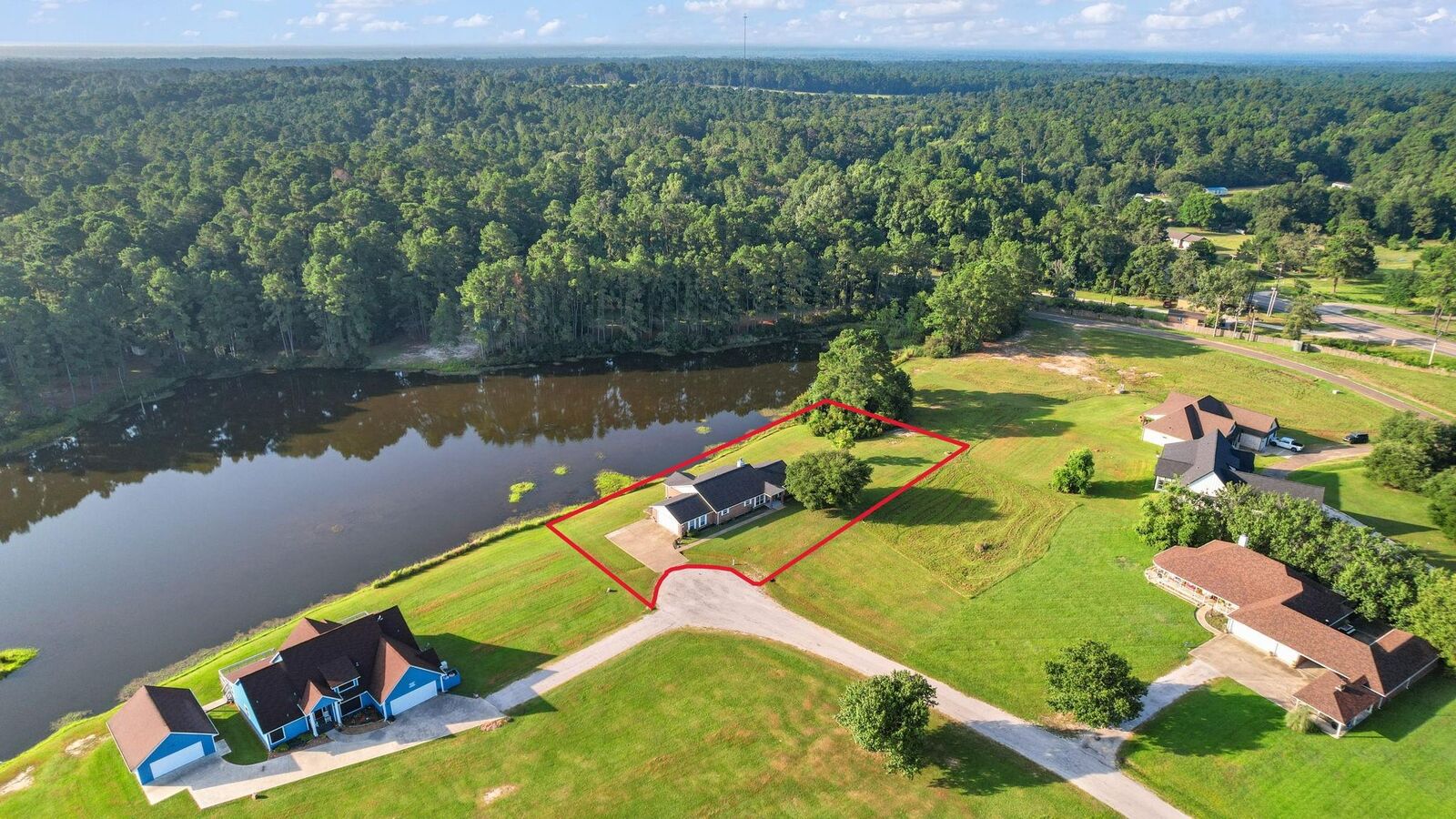 Property Photo:  98 Heather Lane  TX 75862 