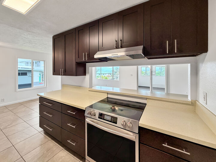 Property Photo: 100 Hoomalu St HI 96720