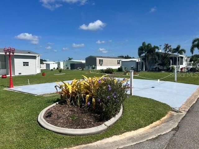 Property Photo:  267 Dolphin Pkwy  FL 33950 