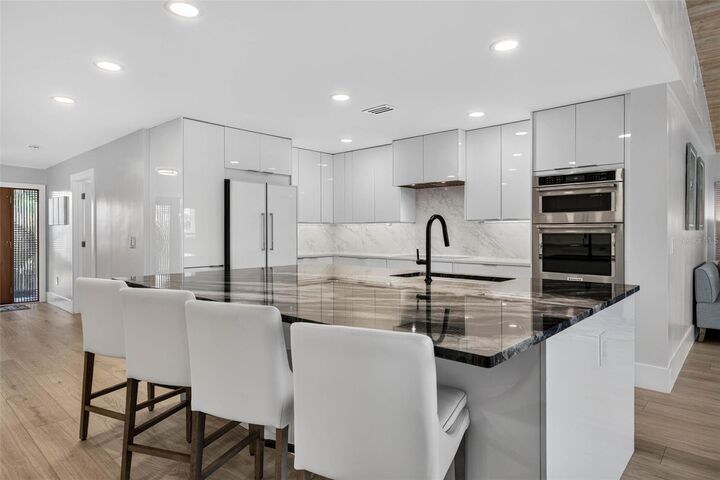 Property Photo:  8009 13th Avenue S  FL 33707 