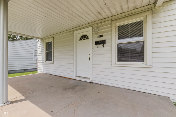 Property Photo: 2618 E 8th Street IN 46012