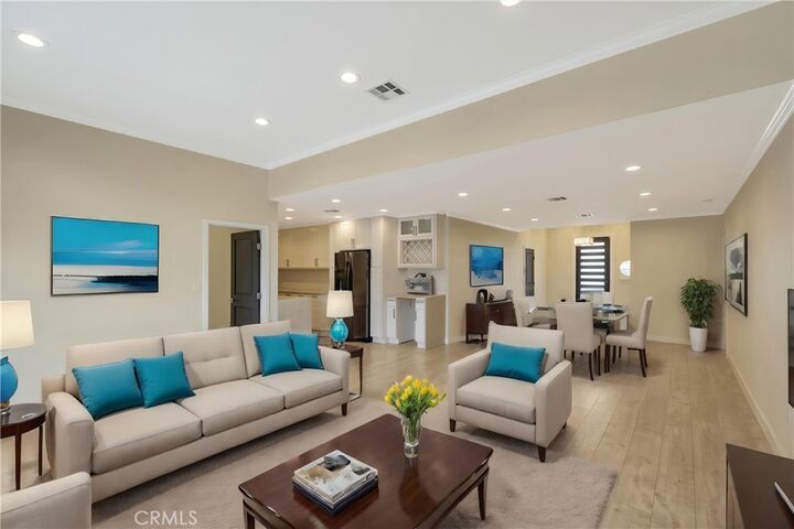 Property Photo: 17227 Keswick Street CA 91406