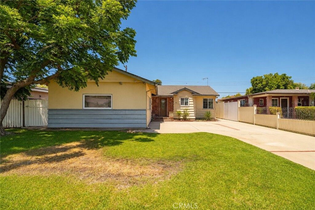 Property Photo:  733 S Bender Avenue  CA 91740 