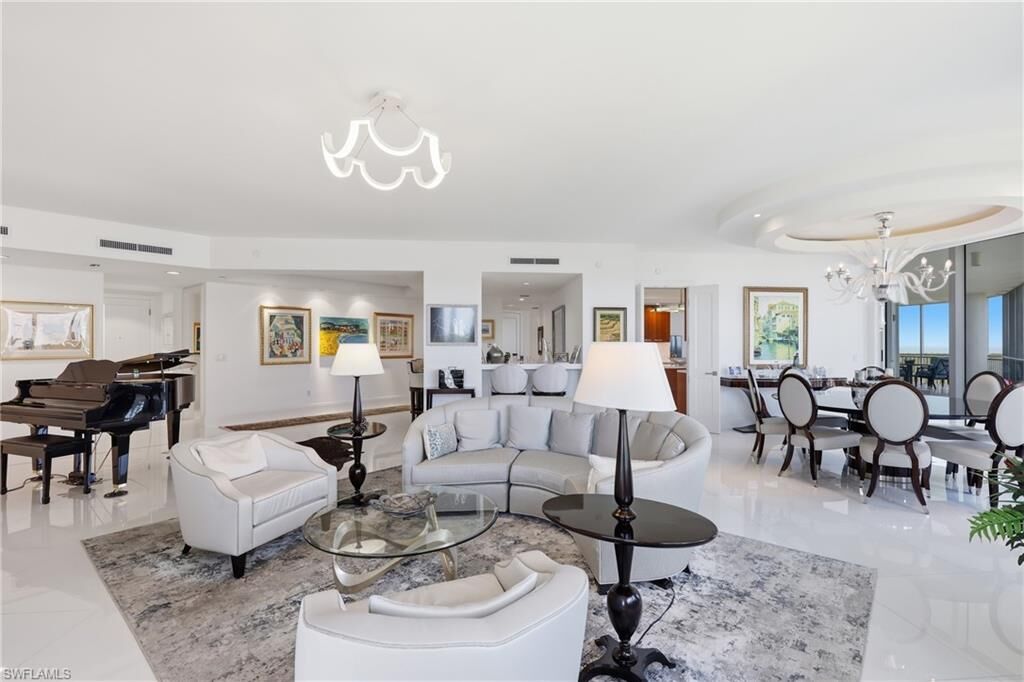 Property Photo:  13675 Vanderbilt Dr 810  FL 34110 
