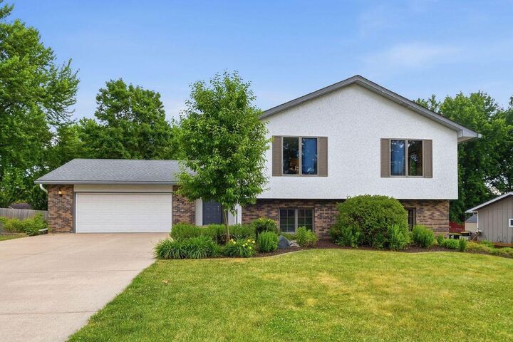 Property Photo: 4027 Elmwood Drive MN 55375