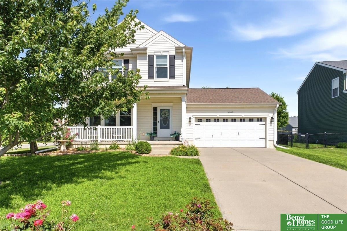 Property Photo:  2003 Lakewood Drive  NE 68046 