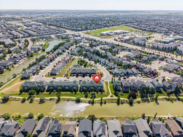 222 Bayside Point SW — photo 1