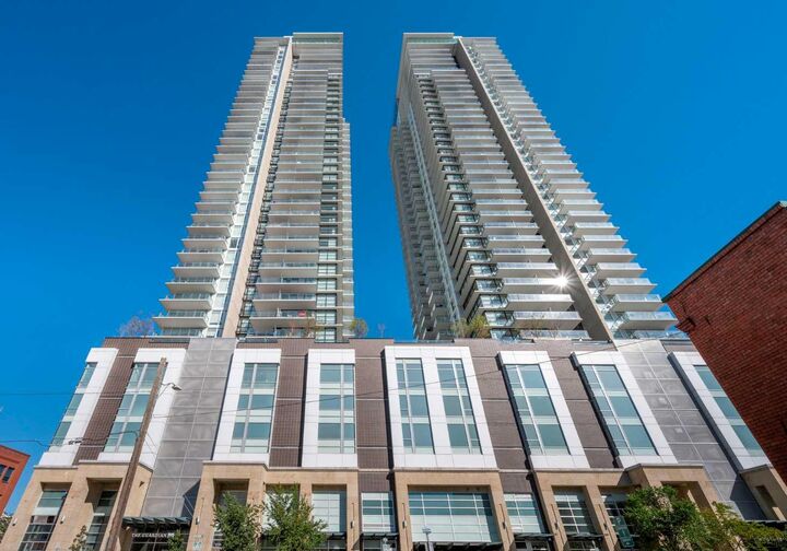 Property Photo:  1122 3 Street SE 1108  AB T2G 1H7 