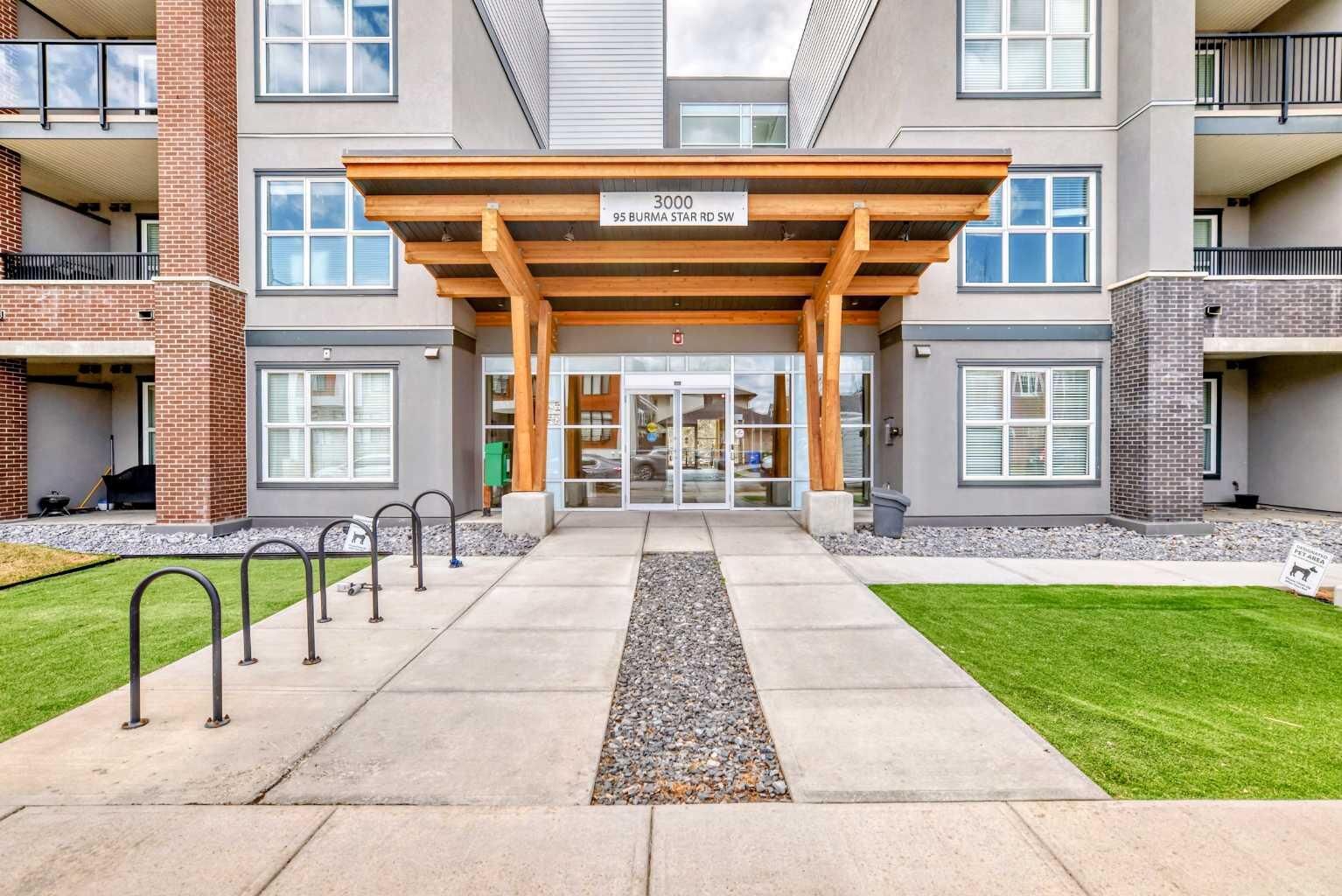 Property Photo: 95 Burma Star Road SW 3210 AB T3E 8A9