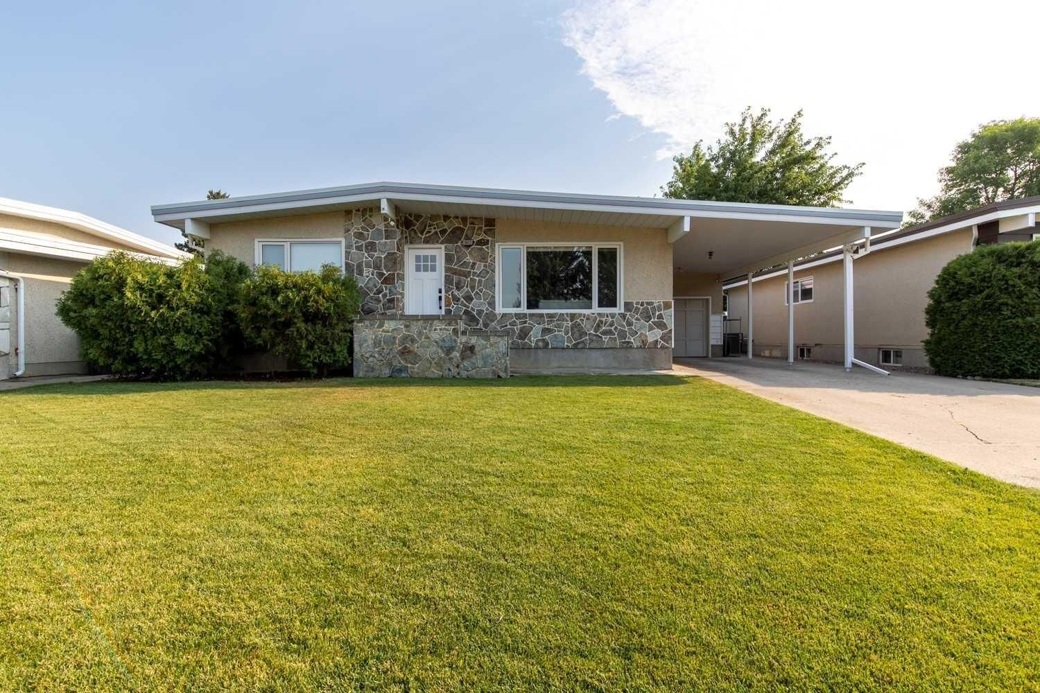 Property Photo: 3621 Redwood Road S AB T1K 3R1