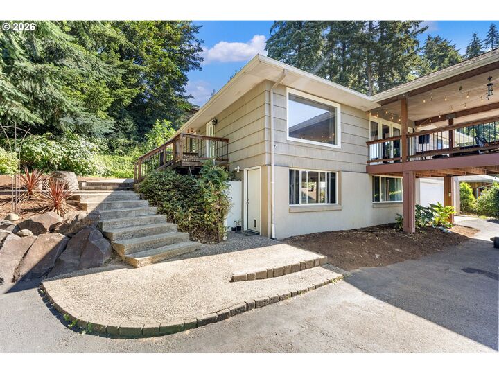 Property Photo: 4024 Pacific Way WA 98632