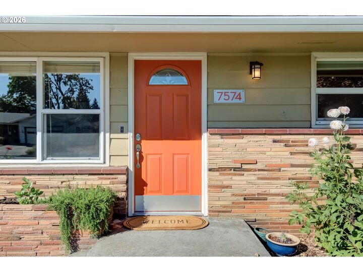 Property Photo: 7574 Delaware Ln WA 98664