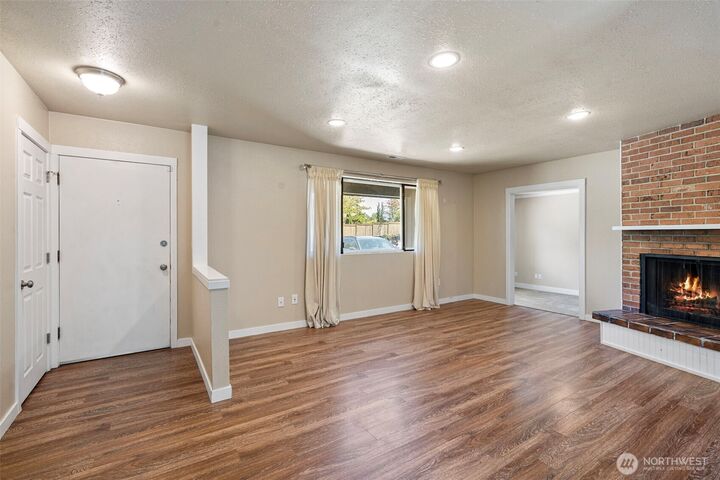 Property Photo: 4708 Alameda Avenue W WA 98466