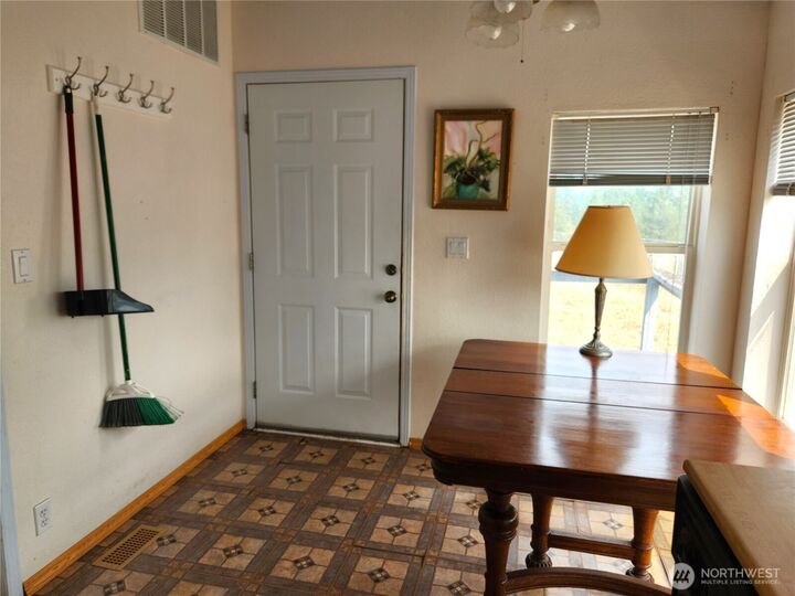 Property Photo: 36 Sourdough Road E WA 98855