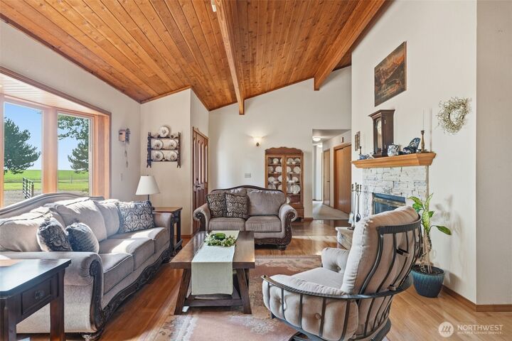 Property Photo:  3011  Birch Road  WA 99301 
