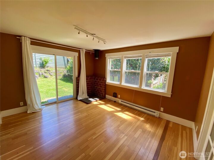 Property Photo:  3212  13th Avenue S  WA 98144 