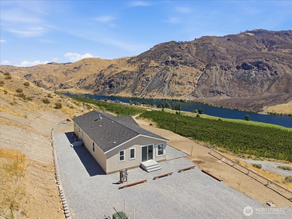 Property Photo:  109  Hugo Road  WA 98816 
