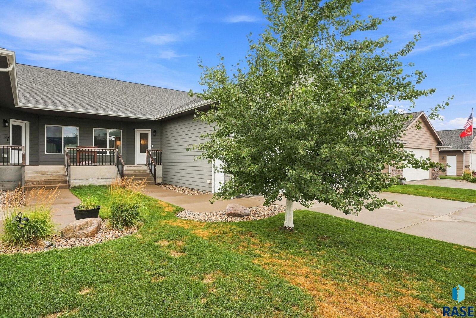 Property Photo:  2327 N Main Ave  SD 57064 