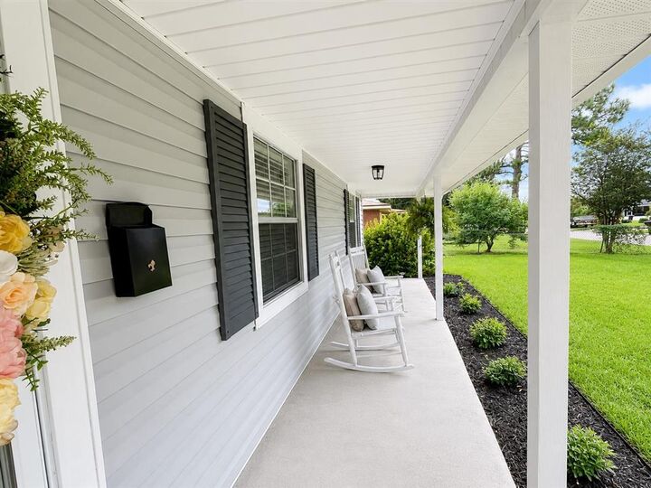 Property Photo: 162 Overhill Drive LA 70605