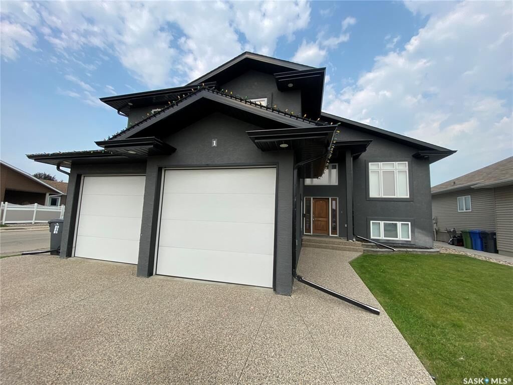 Property Photo: 1 Partridge Court SK S3N 3J8