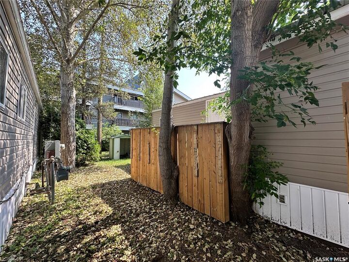 Property Photo: 321 Dunlop Street 7 SK S7N 2P7
