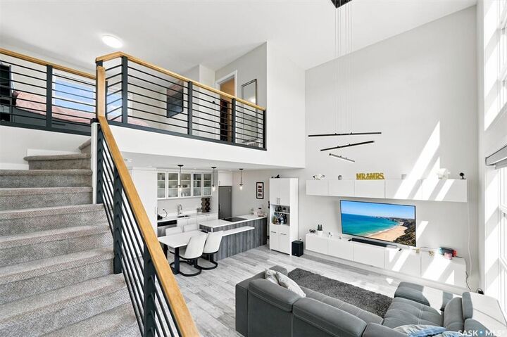 Property Photo: 332 McFaull Crescent SK S7V 0S5