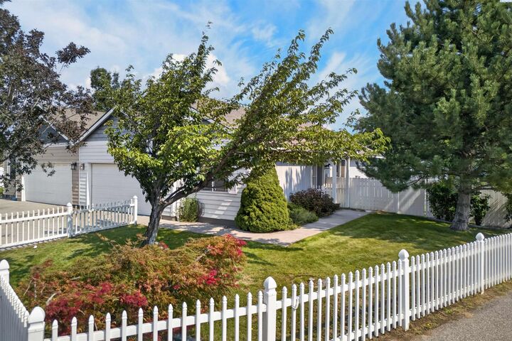 Property Photo: 2693 Jason Loop WA 99352