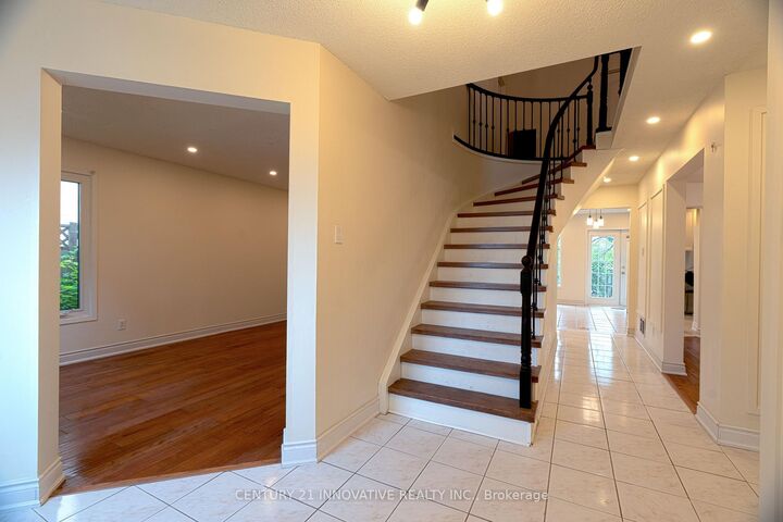 Property Photo: 35 Magill Drive ON L1T 3H7