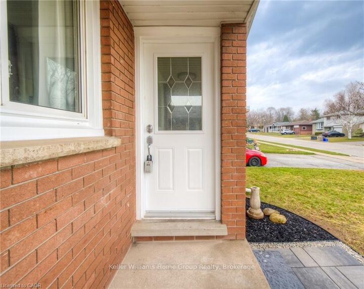 Property Photo: 248 Cyrus Street ON N3H 1H3