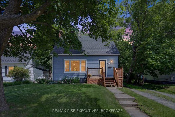 Property Photo: 807 Brock Street ON K7L 1W6