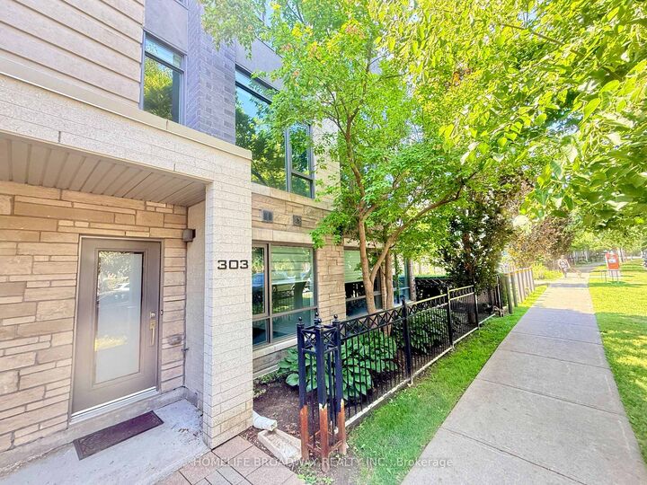 303 South Park Road — photo 1