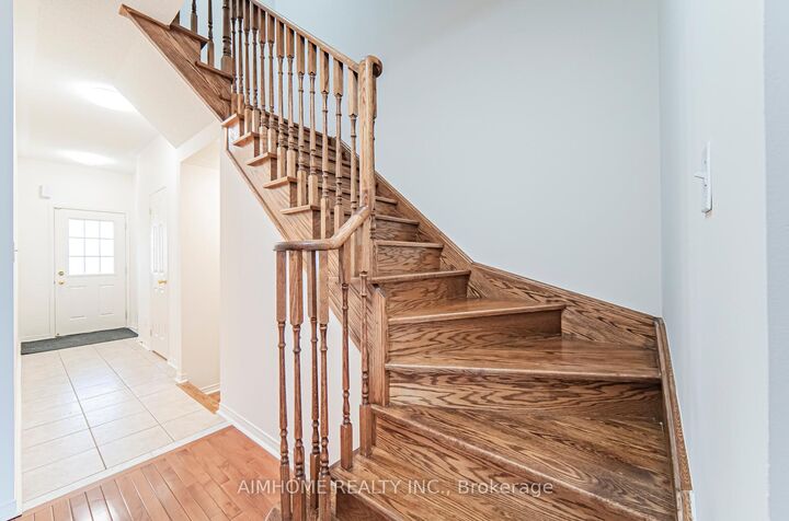 Property Photo:  688 Courtney Valley Road  ON L5V 0C3 